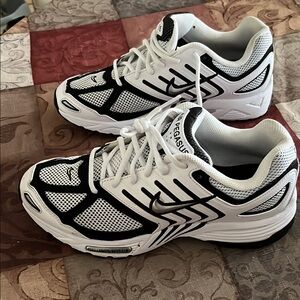 Nike Air Pegasus Black and White Running Shoes